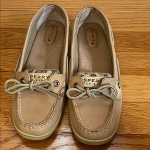 Boat shoes
